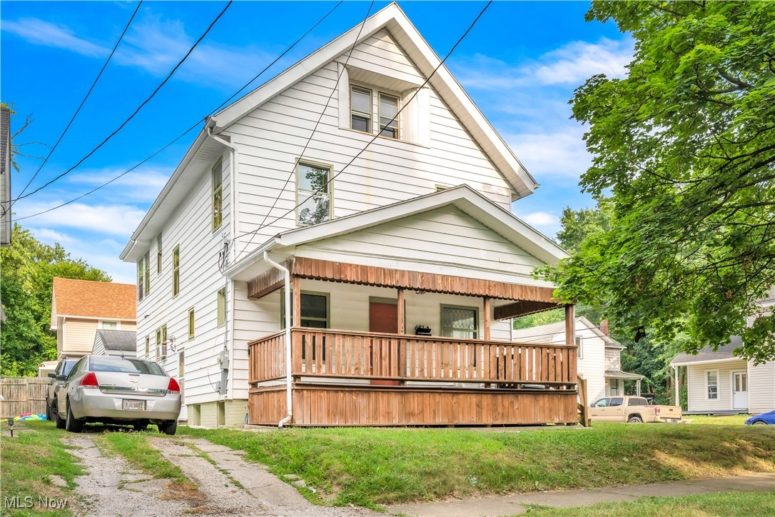 Investment opportunity! 2-Unit Property! 2023 Updates Throughout! This beautiful multi-unit home offers the perfect blend of modern comfort and long-term structural peace of mind. Featuring a spacious 4-bedroom, 2-bath unit and a separate 1-bedroom, 1-bath unit, this property is ideal for owner-occupants, investors, or college housing. Fully updated in 2023, both units feature new kitchens with modern appliances, in-unit washer/dryers, and new flooring throughout. The interior has been freshly painted, with refinished original woodwork adding warmth and character. Structural improvements include a reinforced foundation, sealed and waterproof-painted basement, and new exterior cement work to prevent water intrusion. The exterior has been freshly painted, and security features have been installed for added peace of mind. A new water heater completes the list of recent upgrades. This move-in ready property is a turnkey opportunity—live in one unit and rent the other, or generate solid rental income from both!
Just minutes away from great local attractions such as Lock 3, Canal Park, Diamond Deli, Luigi’s, Dirty River Bicycle works, the Eric Canal towpath and a handful of local breweries!