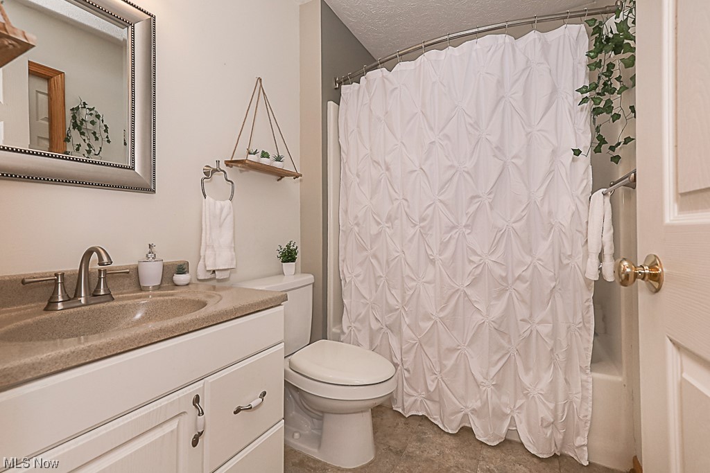 Swan Lake - Residential