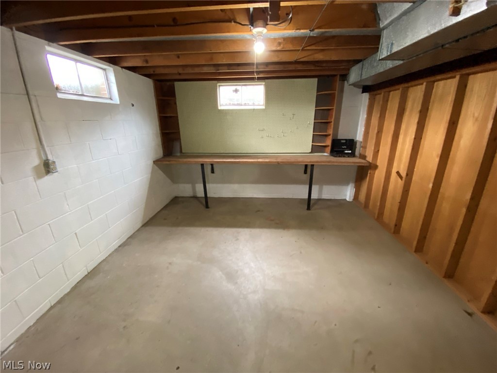 Schoenbrunn Tr - Residential