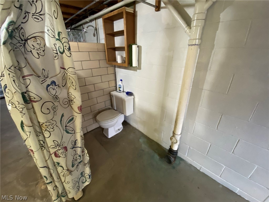 Schoenbrunn Tr - Residential