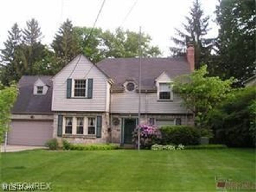 Lots of charm in this over 2,000 sq ft 4 BR 2 ½ bath Stone and Vinyl home overseeing golf course across street. Features 3 fireplaces, Formal LR, large FR, eat-in kitchen and Formal DR. Full basement partially finished, 2 car attached garage, Enclosed porch and private fenced in yard. A must see to appreciate.