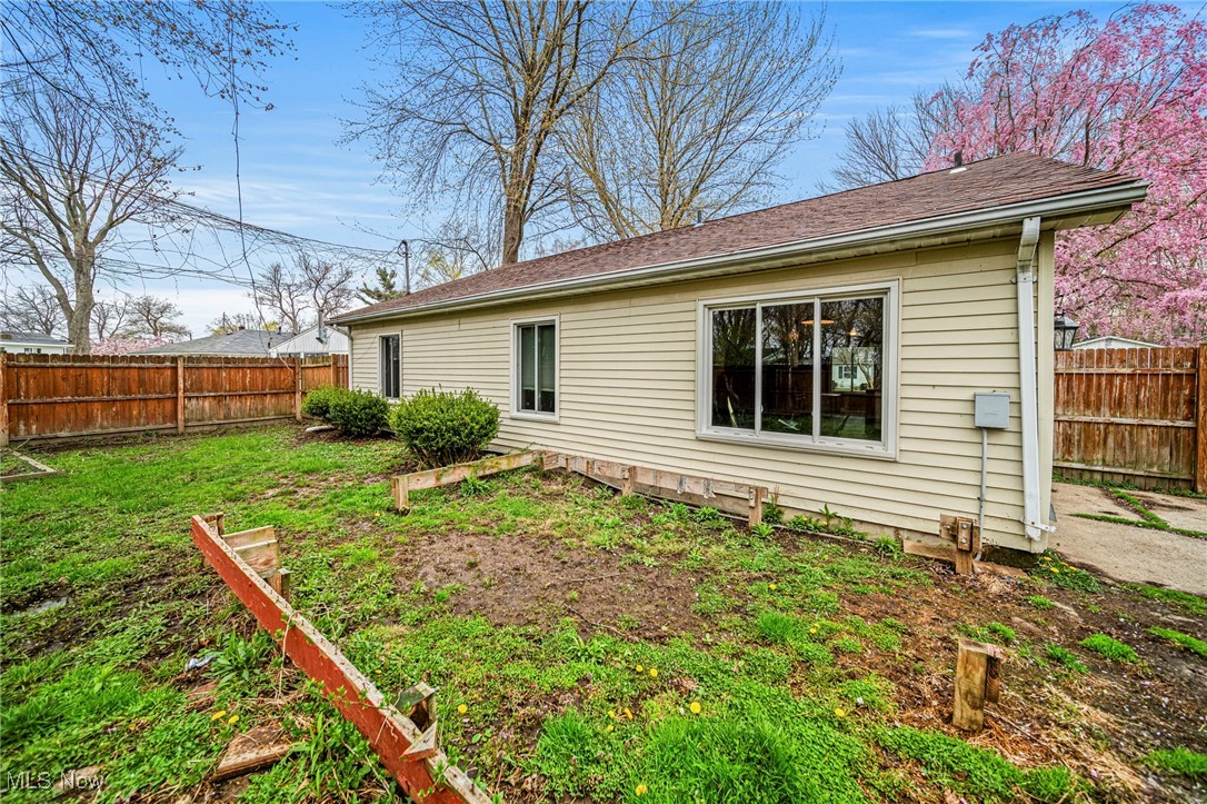 1456 Lake View Avenue, Madison, Ohio image 25