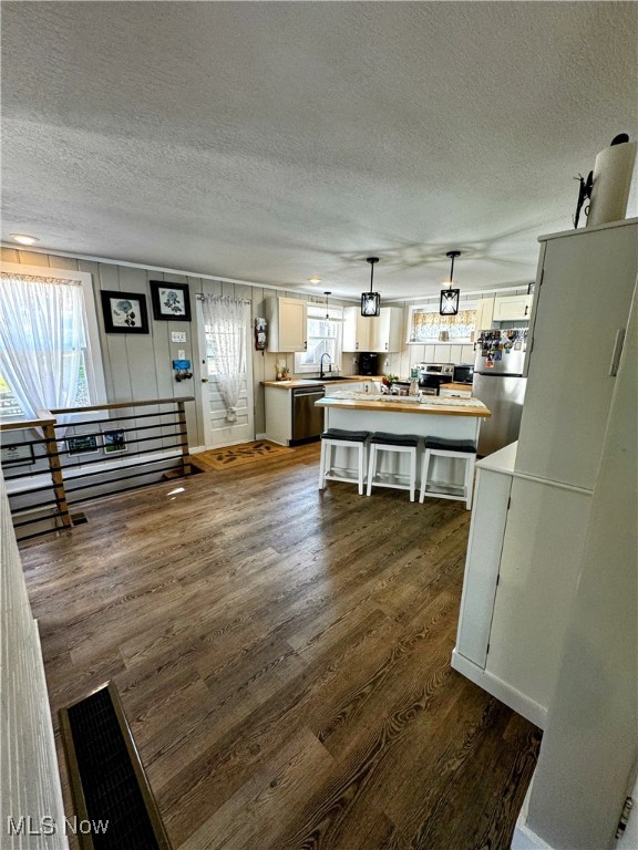 Willowdale Lake - Residential