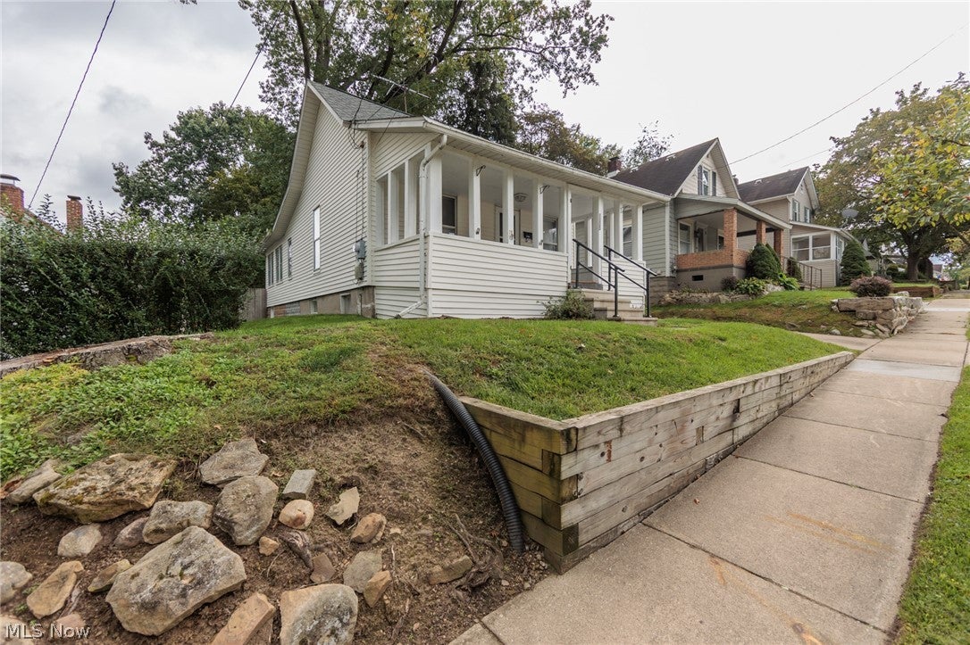 1305 Big Falls Avenue