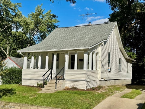 Homes For Sale - 1305 Big Falls Avenue<br/> Akron, OH 44310