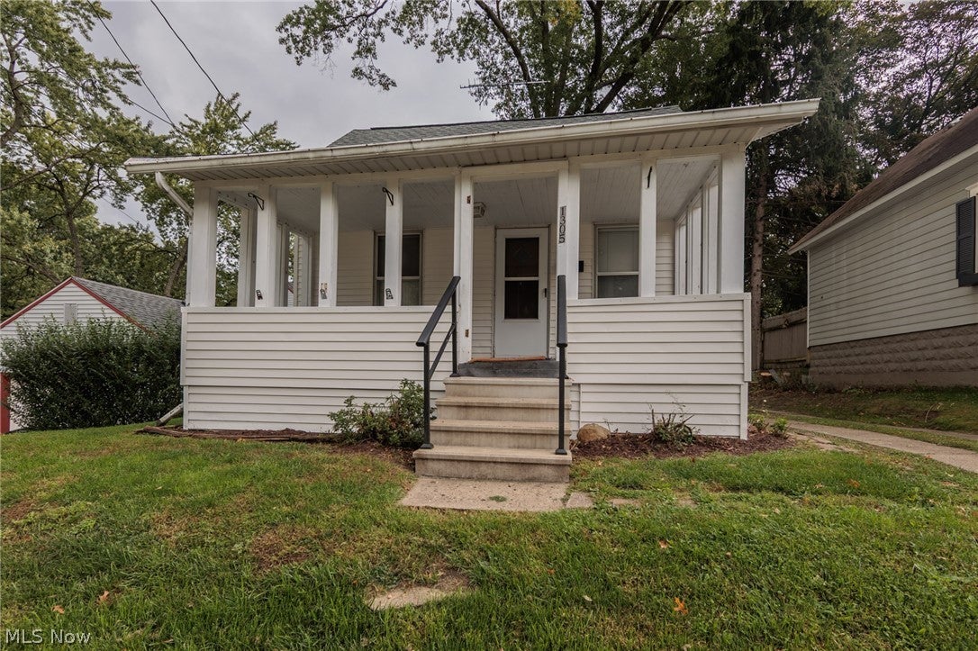 1305 Big Falls Avenue