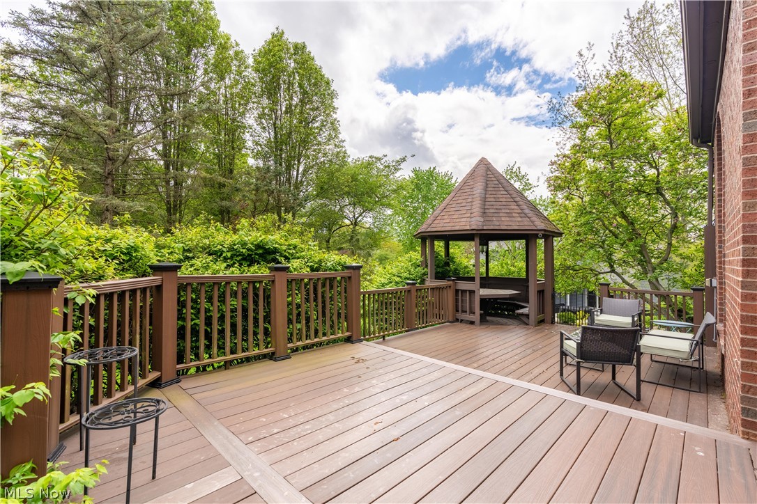 Foxchase Hills - Residential