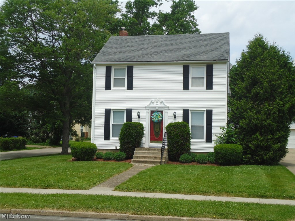Are you looking for a roomy home in a great Cuyahoga Falls location? Stop looking!!! This beautiful 4 BR/ 2BTH home has something for everyone.....
The spacious living room with built in bookshelves and pretty hardwood flooring is open to the dining room with built-in corner cabinet, crown molding and hardwood floors. The large family room with glass doors is a great place for relaxing or use as a office. The kitchen features newer cabinetry, all appliances and ceramic flooring. Upstairs you'll be greeted by a nice sized master bedroom leading out to your 2nd story deck...a great place to unwind before bedtime. Three more bedrooms (one being used as a walk-in closet) and an updated bath round out the 2nd floor. The basement features a knotty pine rec room and another full bath as well as utility area. The bright, open sun room is a great place for family gatherings or entertaining. Low maintenance vinyl siding, dimensional roof, large 2 car garage, glass block windows and ne