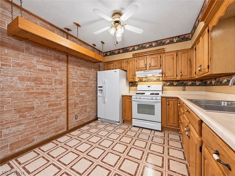 Tiny photo for 4482 Niagara Street, Parkersburg, WV 26101 (MLS # 5255566)