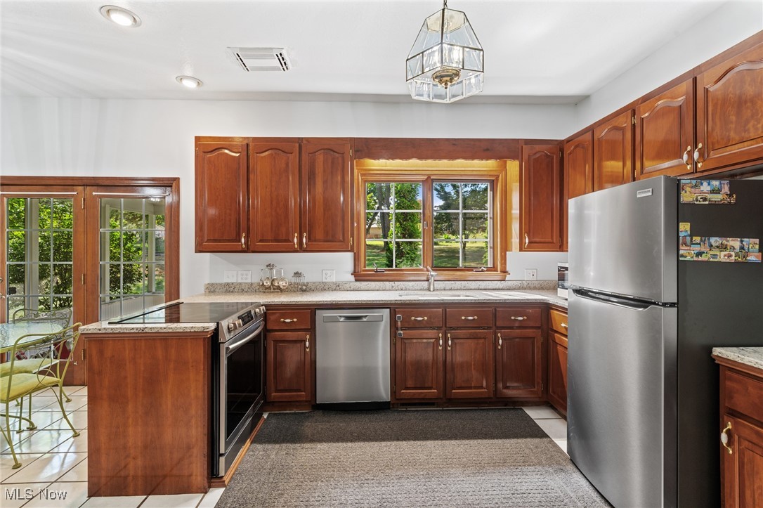 Gale Heights Vineyard - Residential