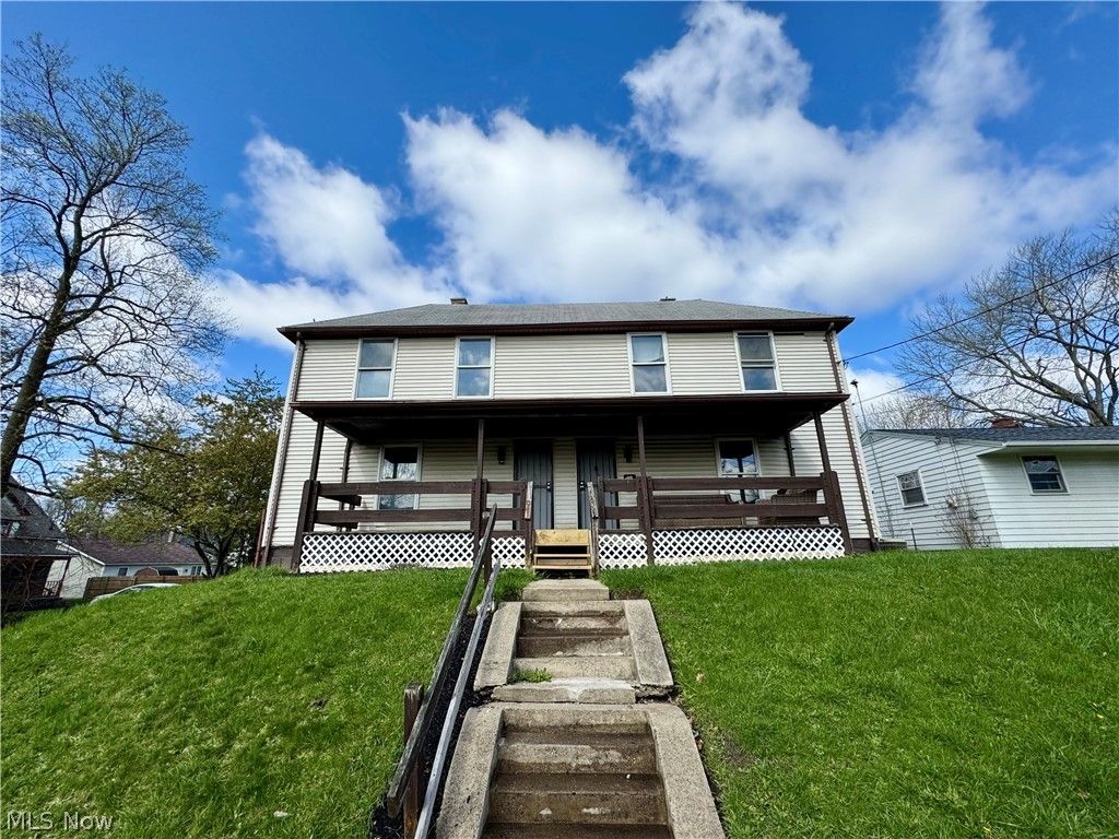Photo of 1217 Shriver Avenue NE, Canton, OH 44705 (MLS # 5213343)