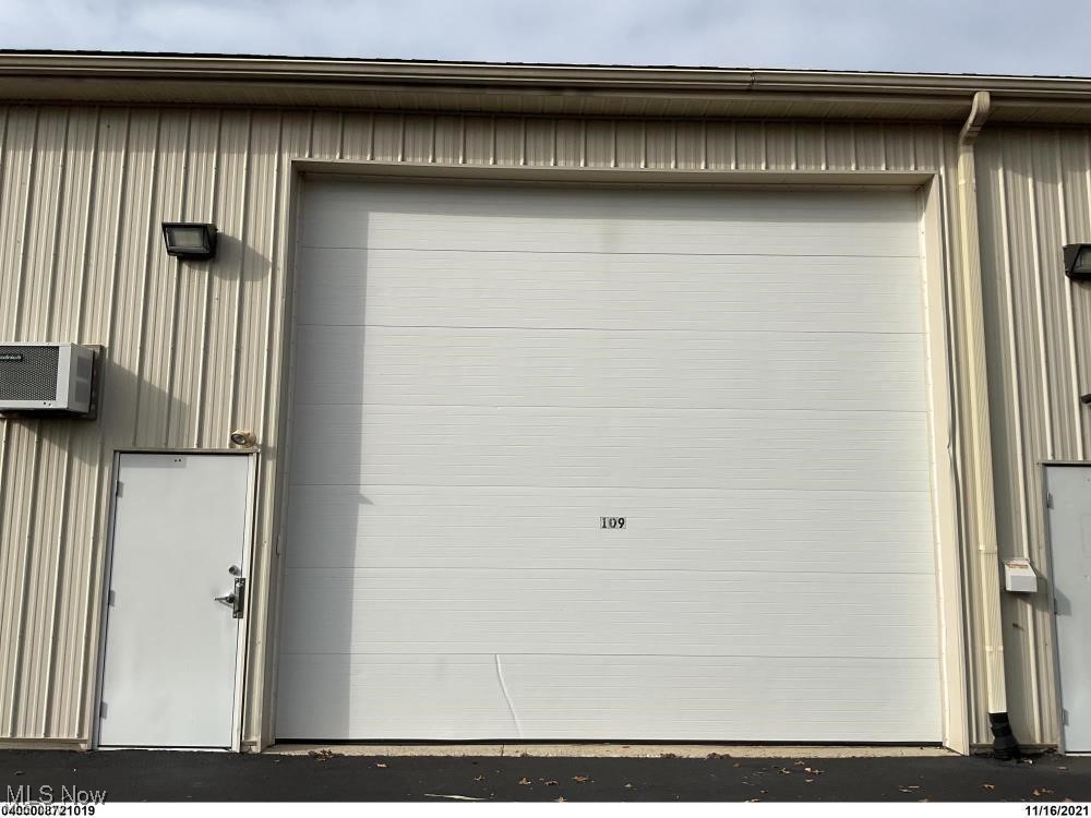 Avon Lake Office & Storage Condo - Commercial Sale