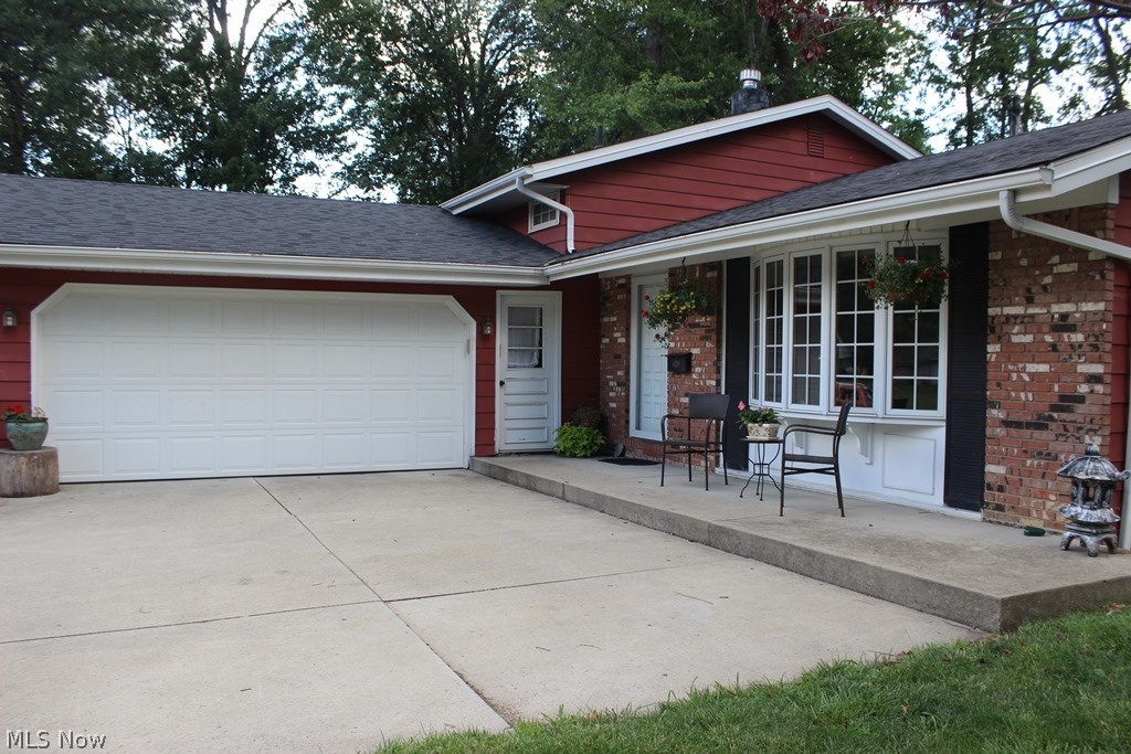 White Oak Drive 06 - Residential