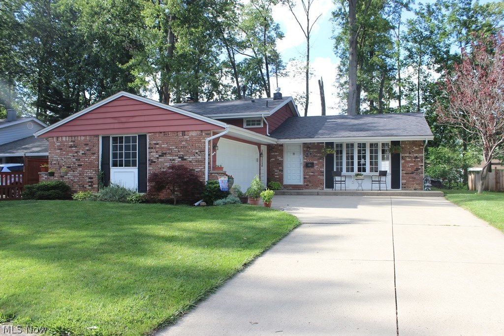 White Oak Drive 06 - Residential