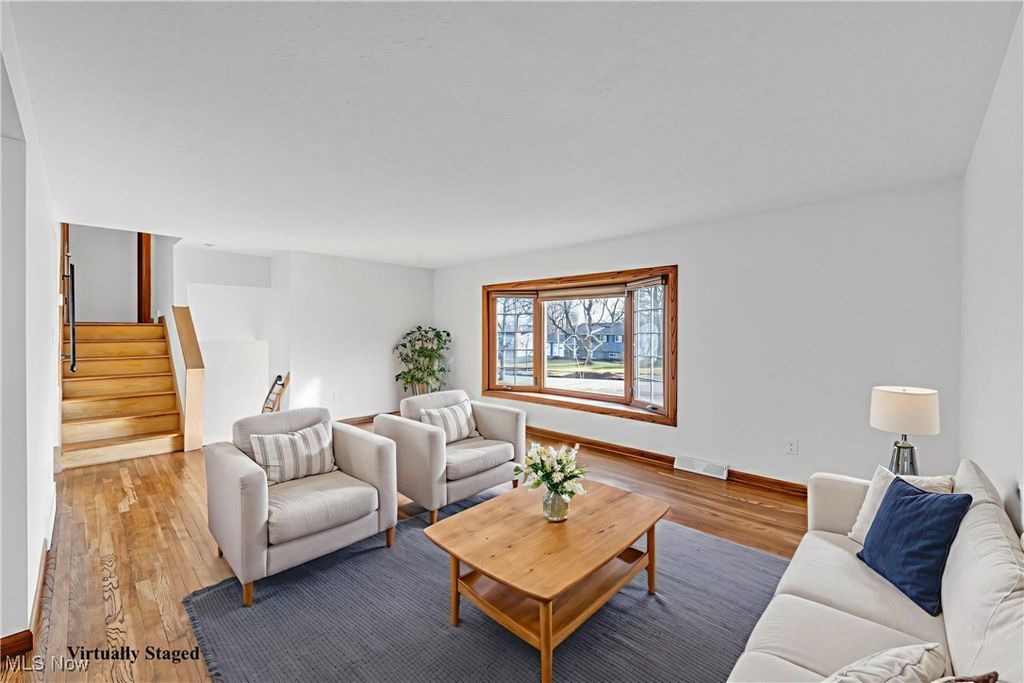 Photo of 9370 Monticello Drive, Twinsburg, OH 44087 (MLS # 5179156)