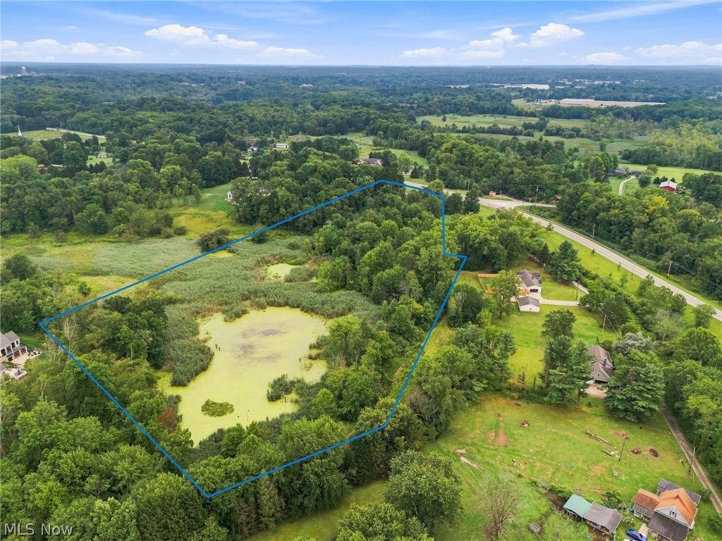 613 Barlow Road