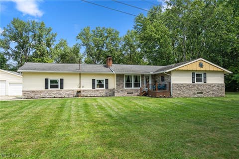Homes For Sale - 613 Barlow Road<br/> Hudson, OH 44236