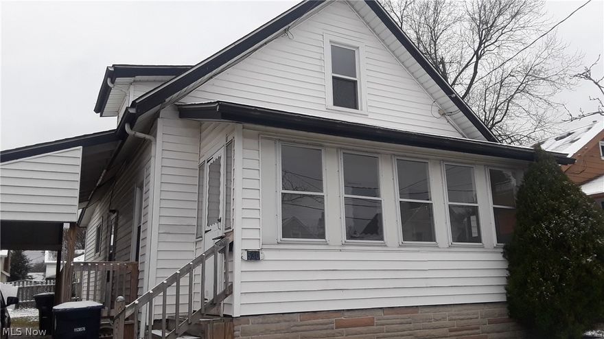 Spacious three bedroom with many extra features. This cute home has an enclosed porch, two first floor bedrooms, full bathroom on main floor, finished basement with second full bathroom, third bedroom on second floor with attached bonus room. This home has a nice backyard and a covered  car port. MOVE IN SPECICAL OFFERED. MOVE IN BEFORE 12/30/2018 OWNER WILL GIVE $50 A MONTH PRICE REDUCTION. MUST QUALIFY PER APPLICATION AND SIGN A 12 MONTH LEASE. Application is $35 per adult.
