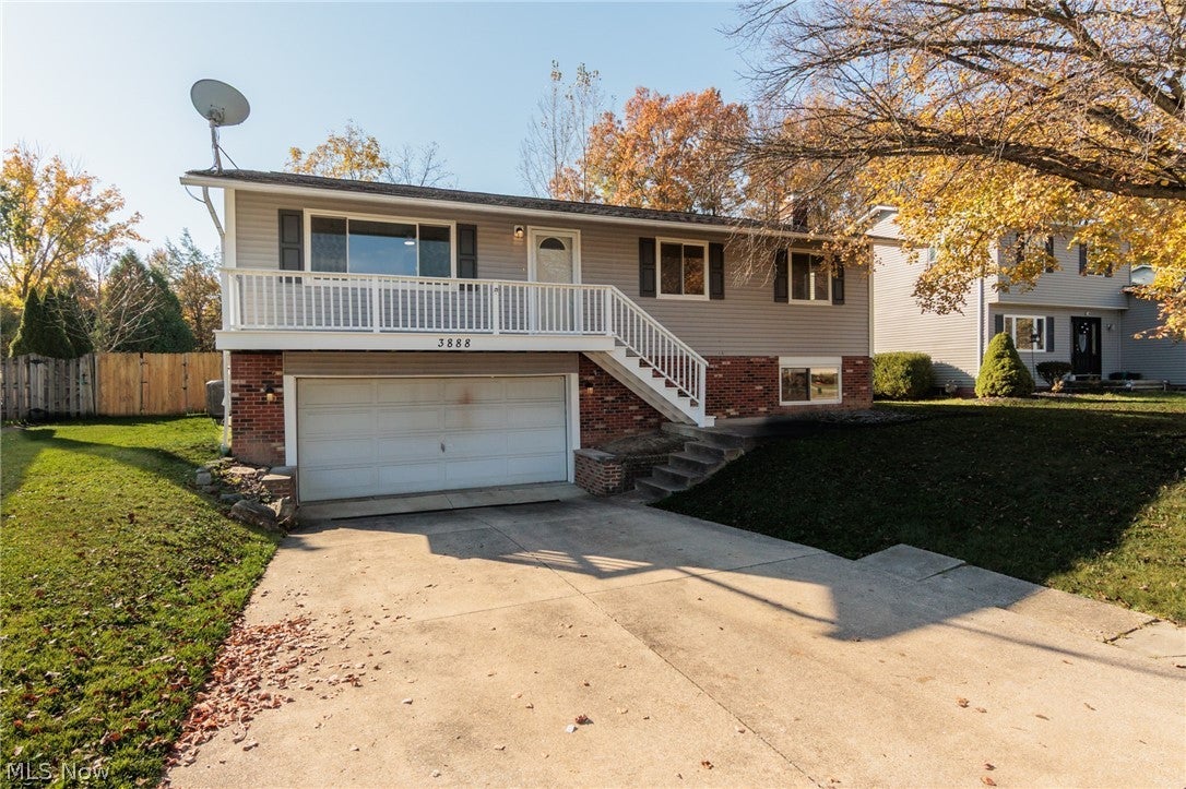 3888 Buckingham