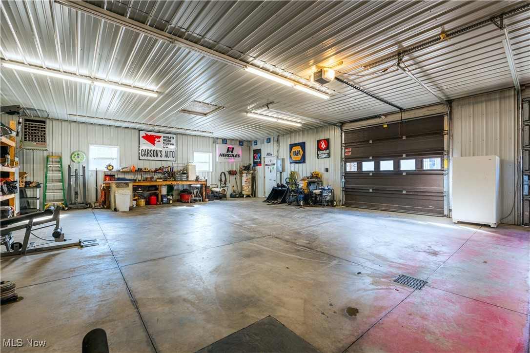 3240 Chase Road, Carrollton, Ohio image 34