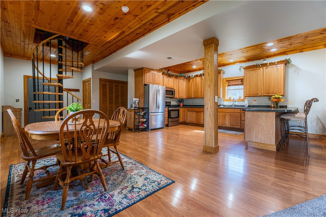 3240 Chase Road, Carrollton, Ohio image 5