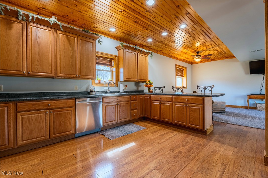 3240 Chase Road, Carrollton, Ohio image 8