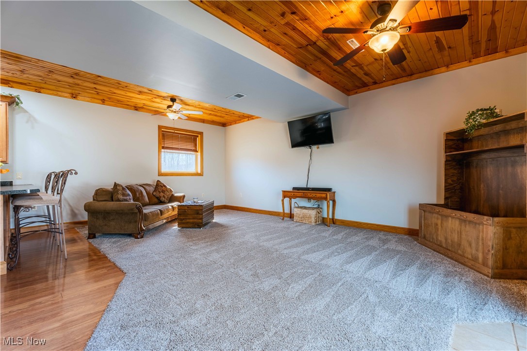 3240 Chase Road, Carrollton, Ohio image 4