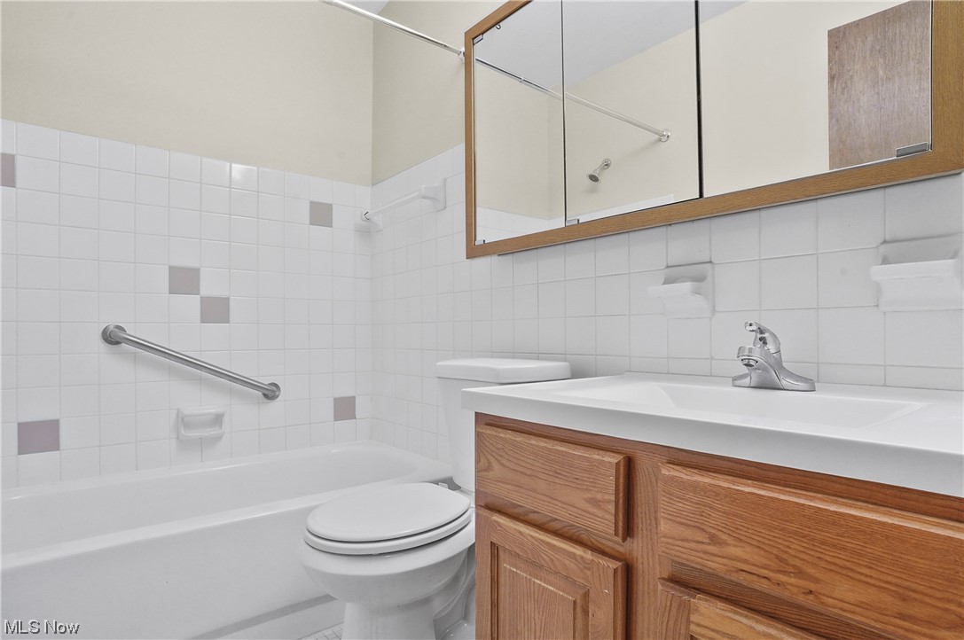 Silver Lake Towers Condo - Residential