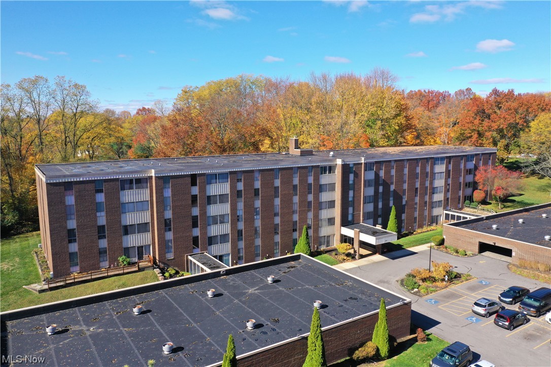 Silver Lake Towers Condo - Residential