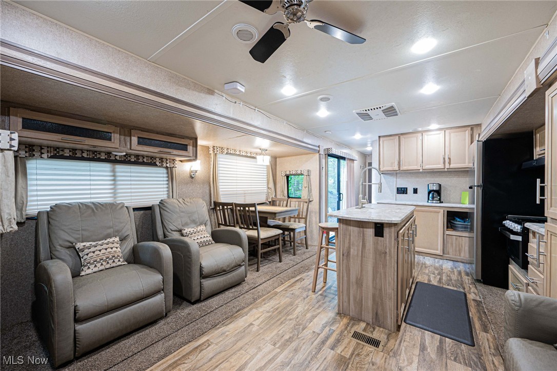 Lost Hollow Sub Sec 1 - Land