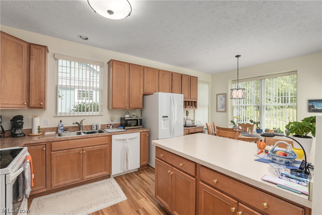 Avenbury Lakes Ph 03 - Residential