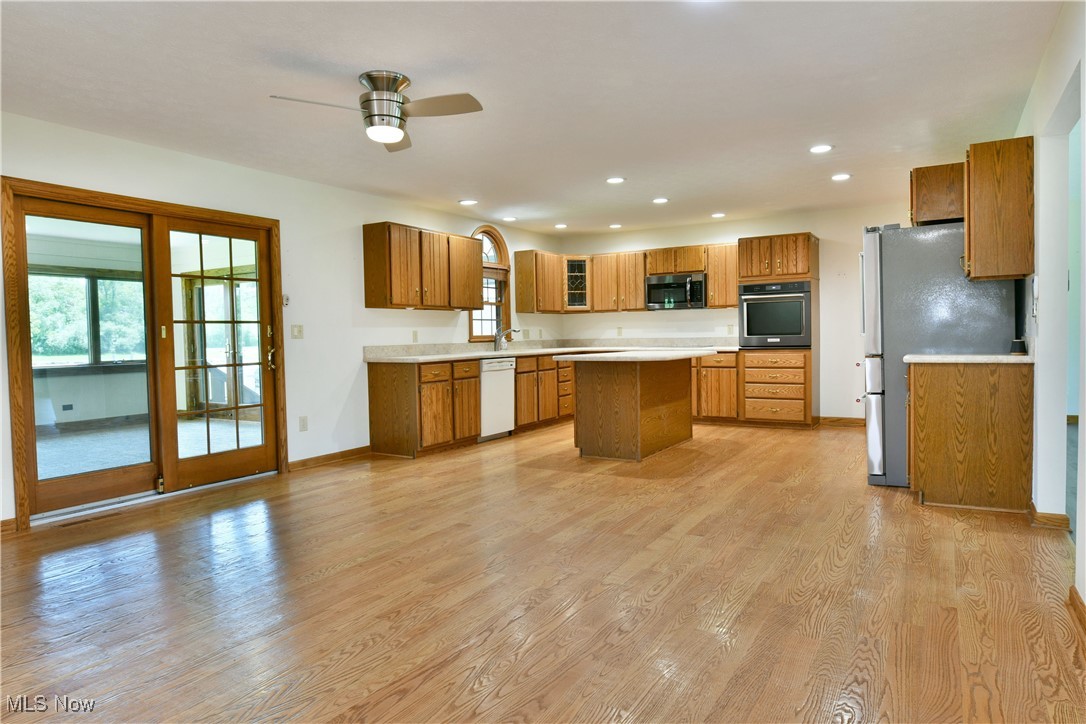 11120 King Graves Road, Warren, Ohio image 10