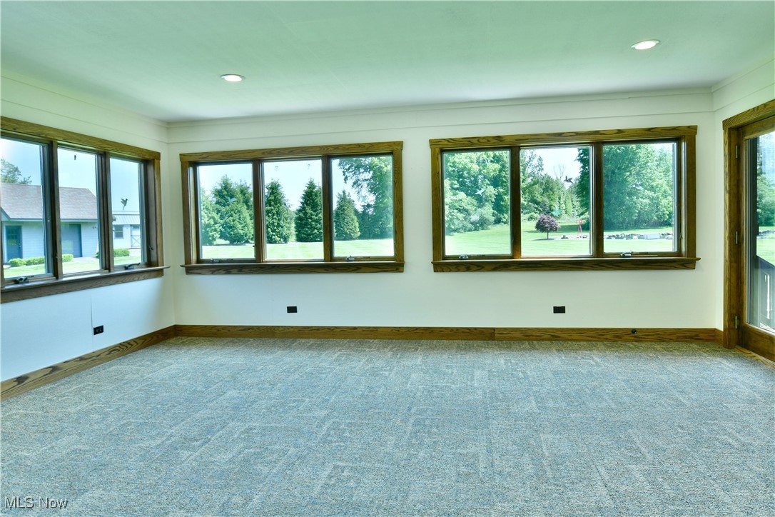 11120 King Graves Road, Warren, Ohio image 15