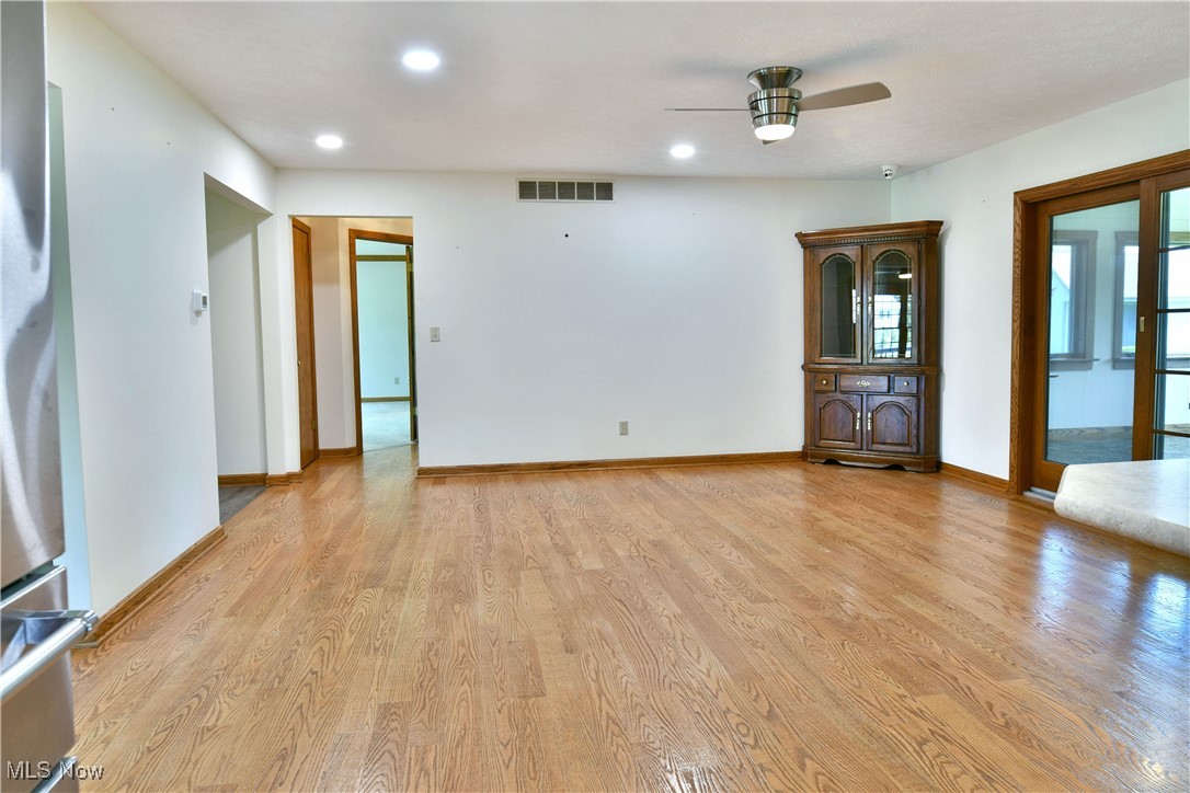 11120 King Graves Road, Warren, Ohio image 14