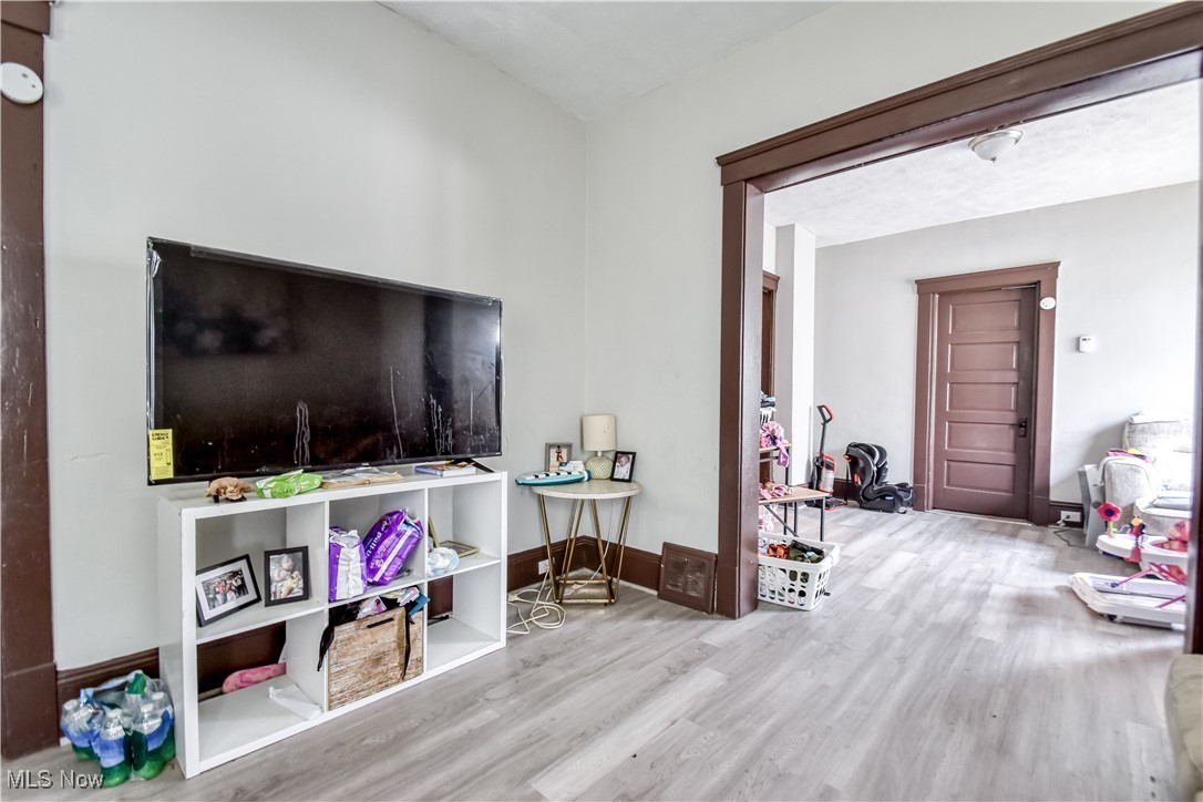 800 E 157th Street