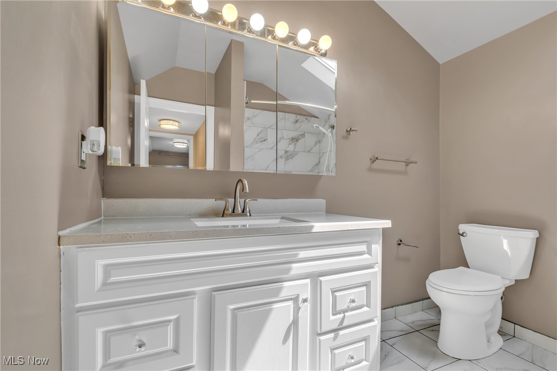 2365 W 7th Street, Cleveland, Ohio image 27