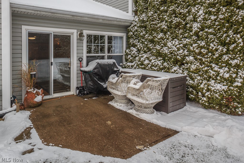 Tradewinds Twnhm Condos - Residential