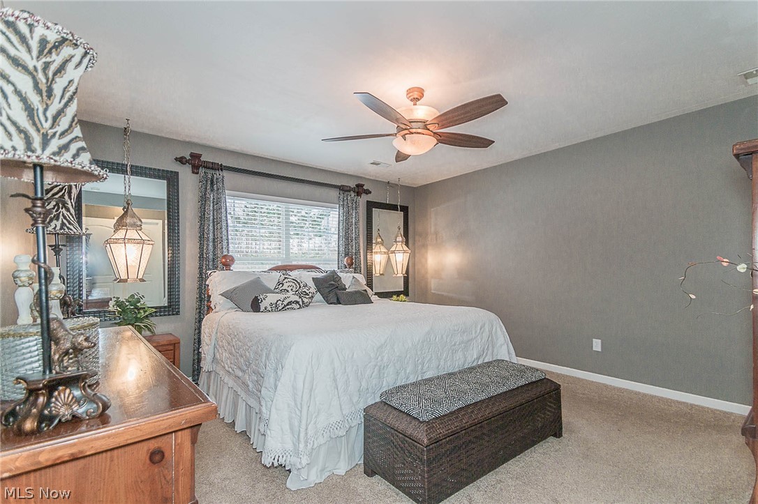 Tradewinds Twnhm Condos - Residential