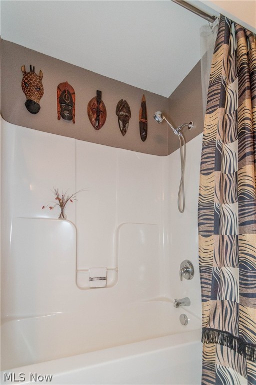 Tradewinds Twnhm Condos - Residential