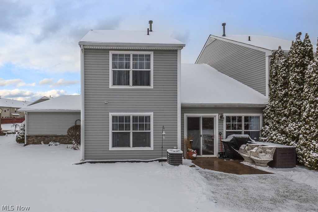 Tradewinds Twnhm Condos - Residential