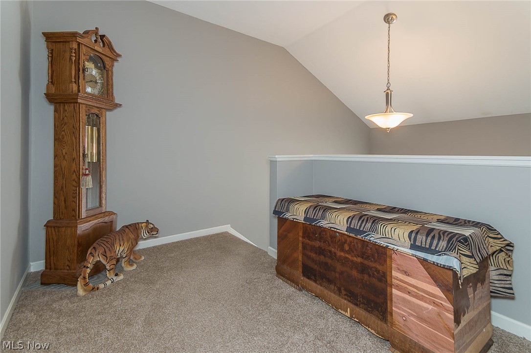 Tradewinds Twnhm Condos - Residential