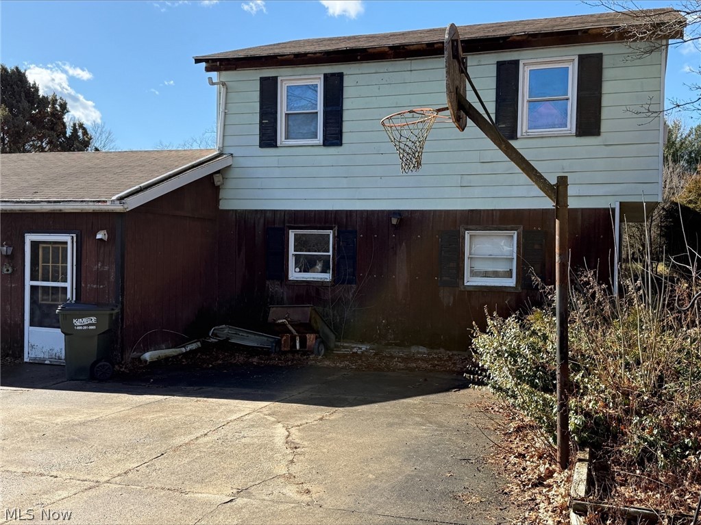 Capel H M - Residential