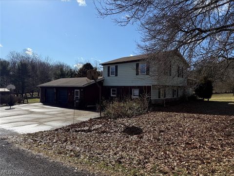 Homes For Sale - 2454 Woodsdale Road<br/> Columbiana County, Salem, OH 44460