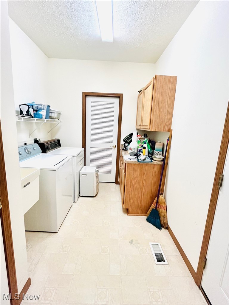 Avenbury Lakes - Residential