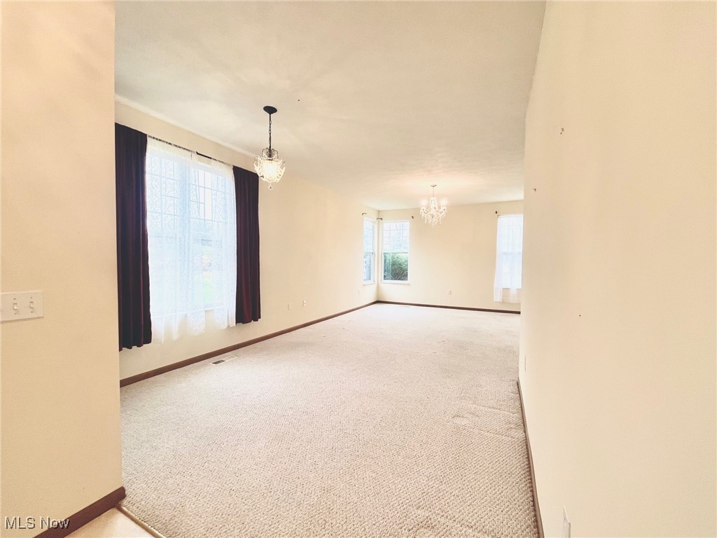 2148 Southampton Lane