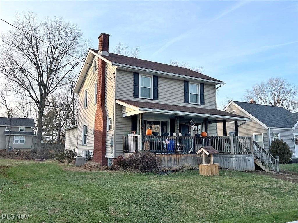 Photo of 409 Ingall Avenue NW, Massillon, OH 44646 (MLS # 5175251)