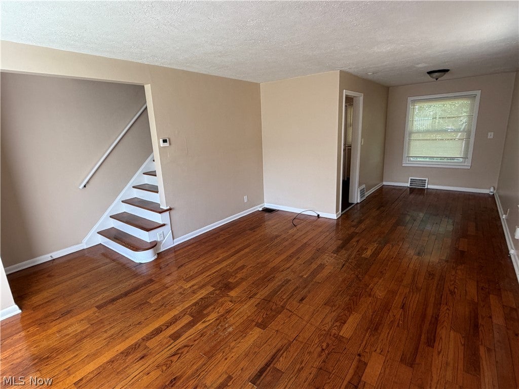 1540 E 256th Street