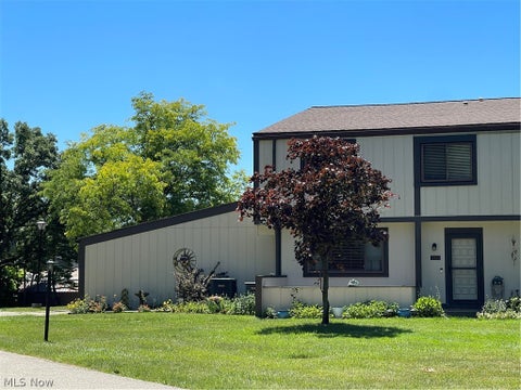 Tiny photo for 11657 Harbour Light Drive, North Royalton, OH 44133 (MLS # 5220518)