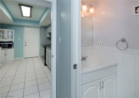 Tiny photo for 11657 Harbour Light Drive, North Royalton, OH 44133 (MLS # 5220518)