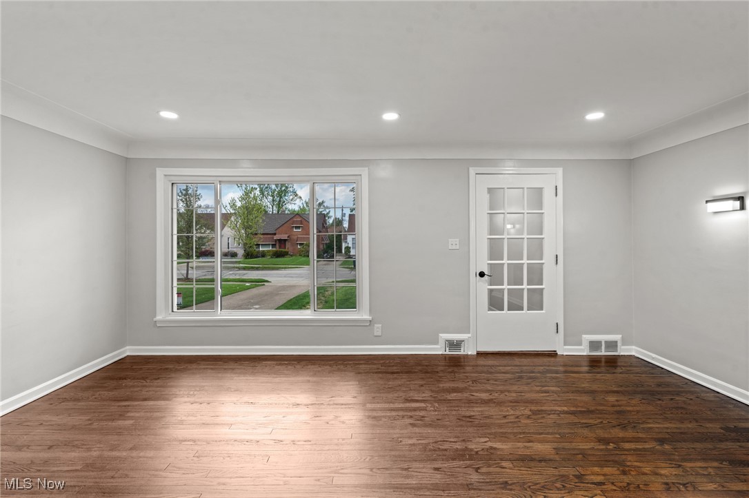 24000 E Silsby Road, Beachwood, Ohio image 3